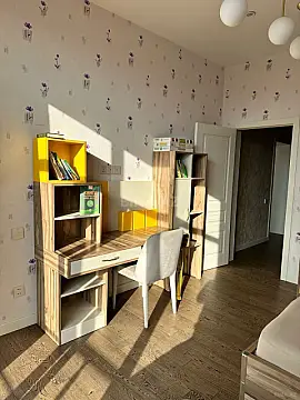 Satılır 5 otaqlı mənzil 210 m²