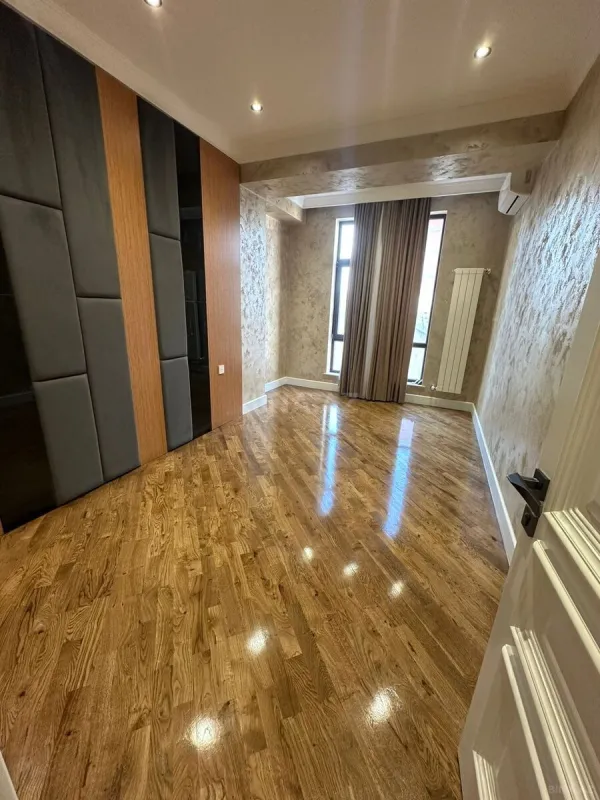 Satılır 3 otaqlı mənzil 120 m²