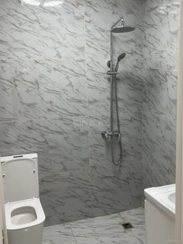 Kirayə verilir 4 otaqlı mənzil 140 m²