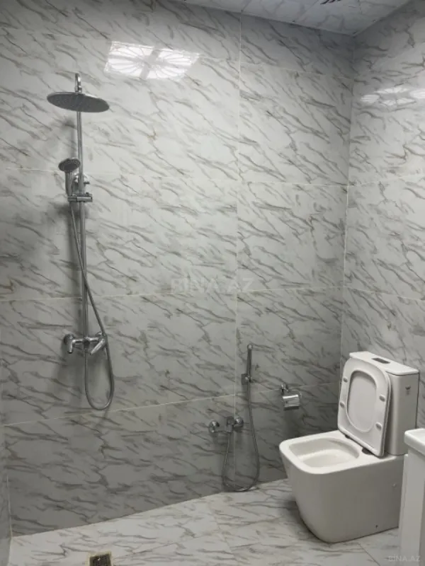 Kirayə verilir 4 otaqlı mənzil 140 m²