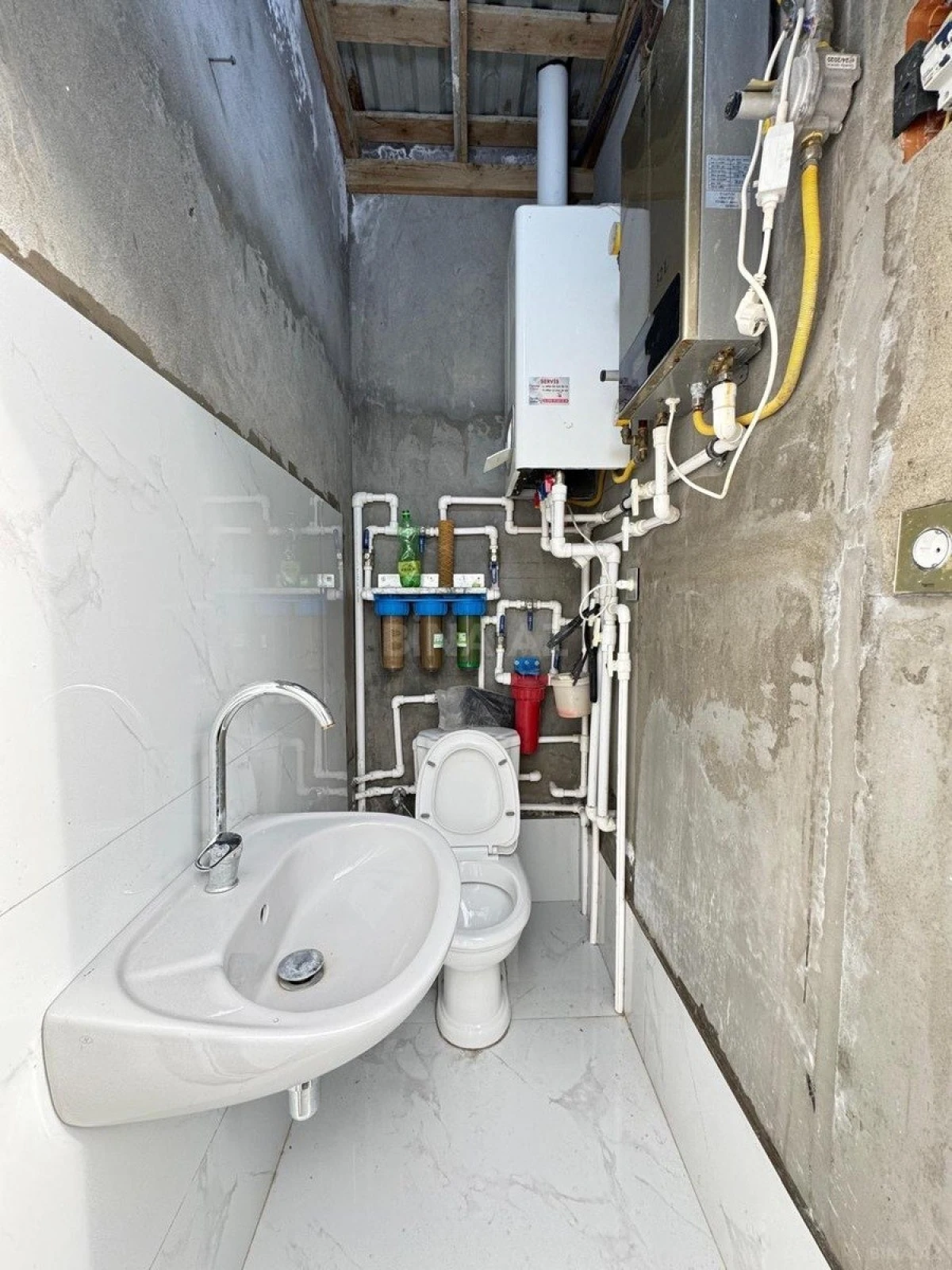 Kirayə verilir 5 otaqlı həyət evi 300 m²