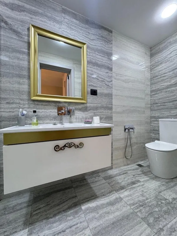 Kirayə verilir 5 otaqlı həyət evi 300 m²