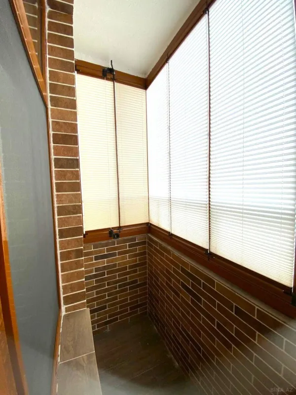 Satılır 4 otaqlı mənzil 124 m²