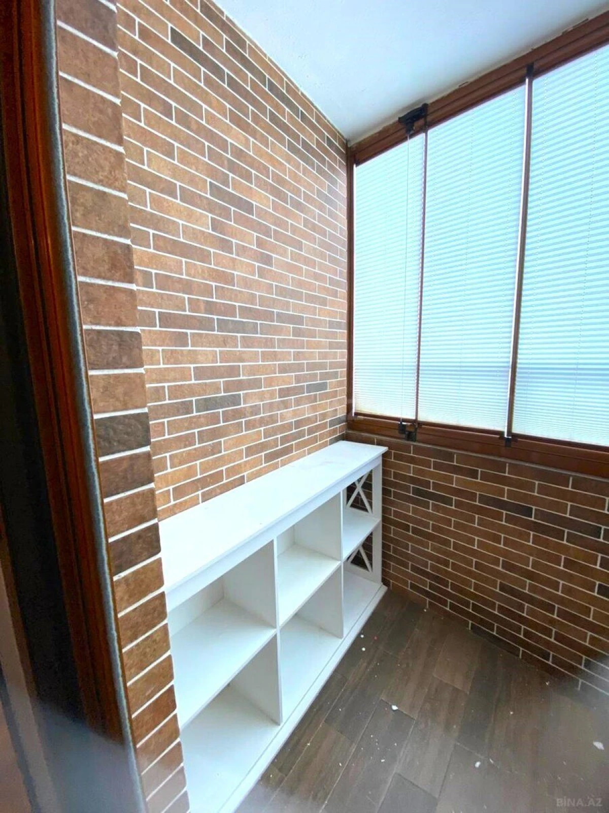 Satılır 4 otaqlı mənzil 124 m²