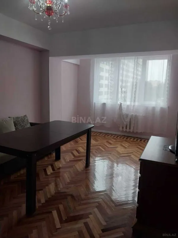 Kirayə verilir 2 otaqlı mənzil 70 m²