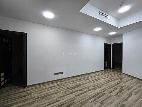 Kirayə verilir 3 otaqlı ofis 122 m²