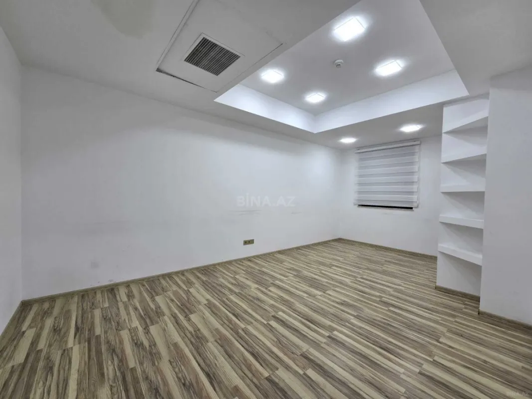 Kirayə verilir 3 otaqlı ofis 122 m²