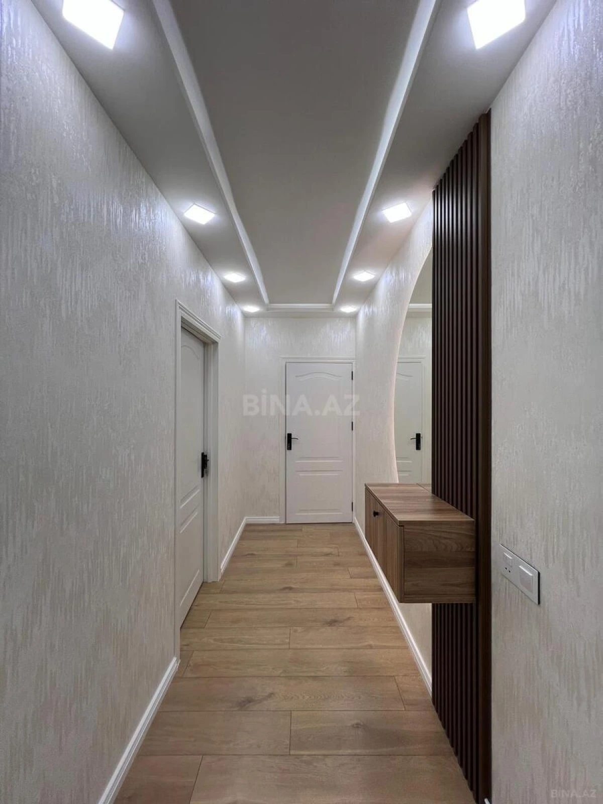 Satılır 2 otaqlı mənzil 65 m²
