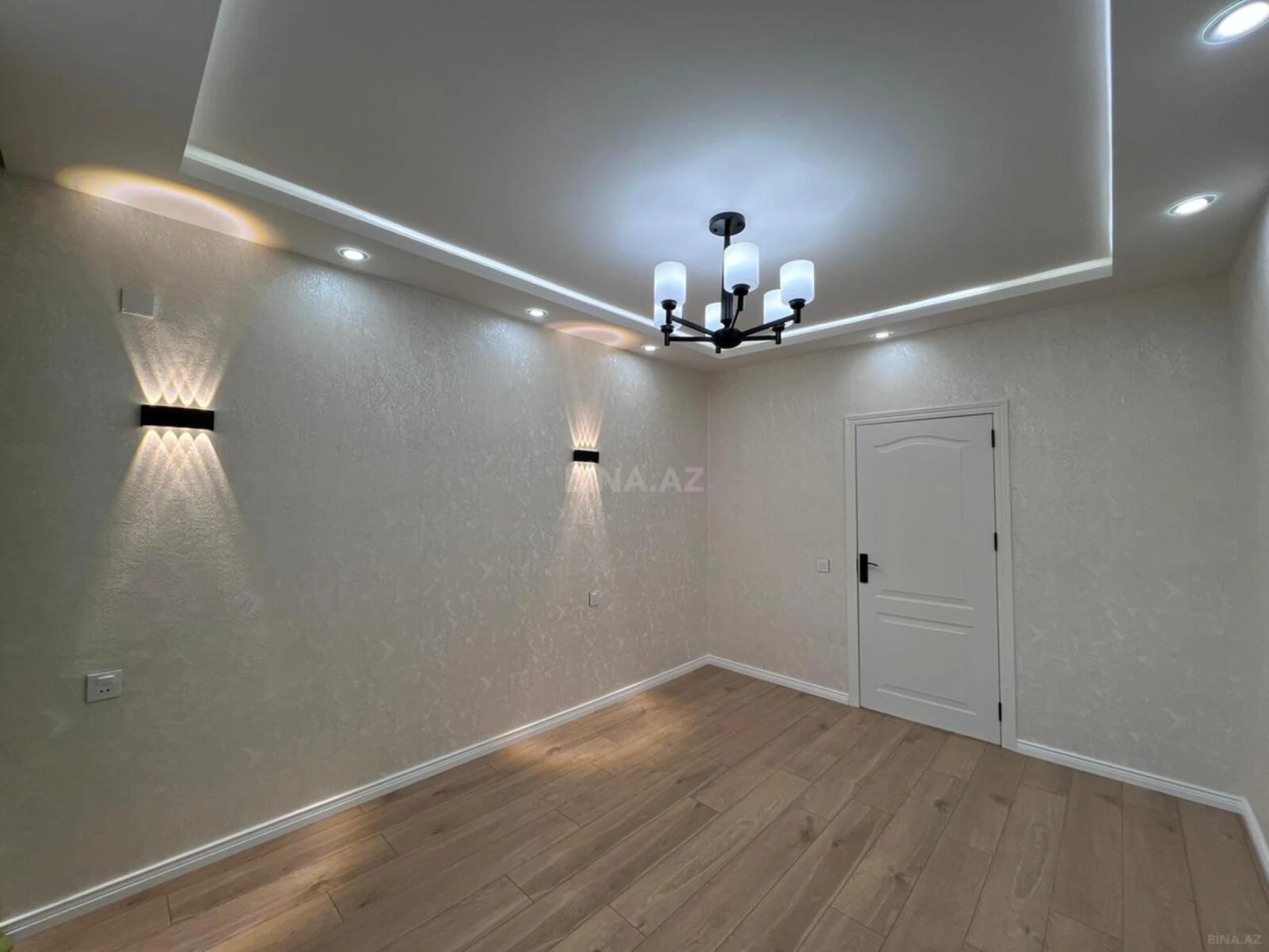 Satılır 2 otaqlı mənzil 65 m²