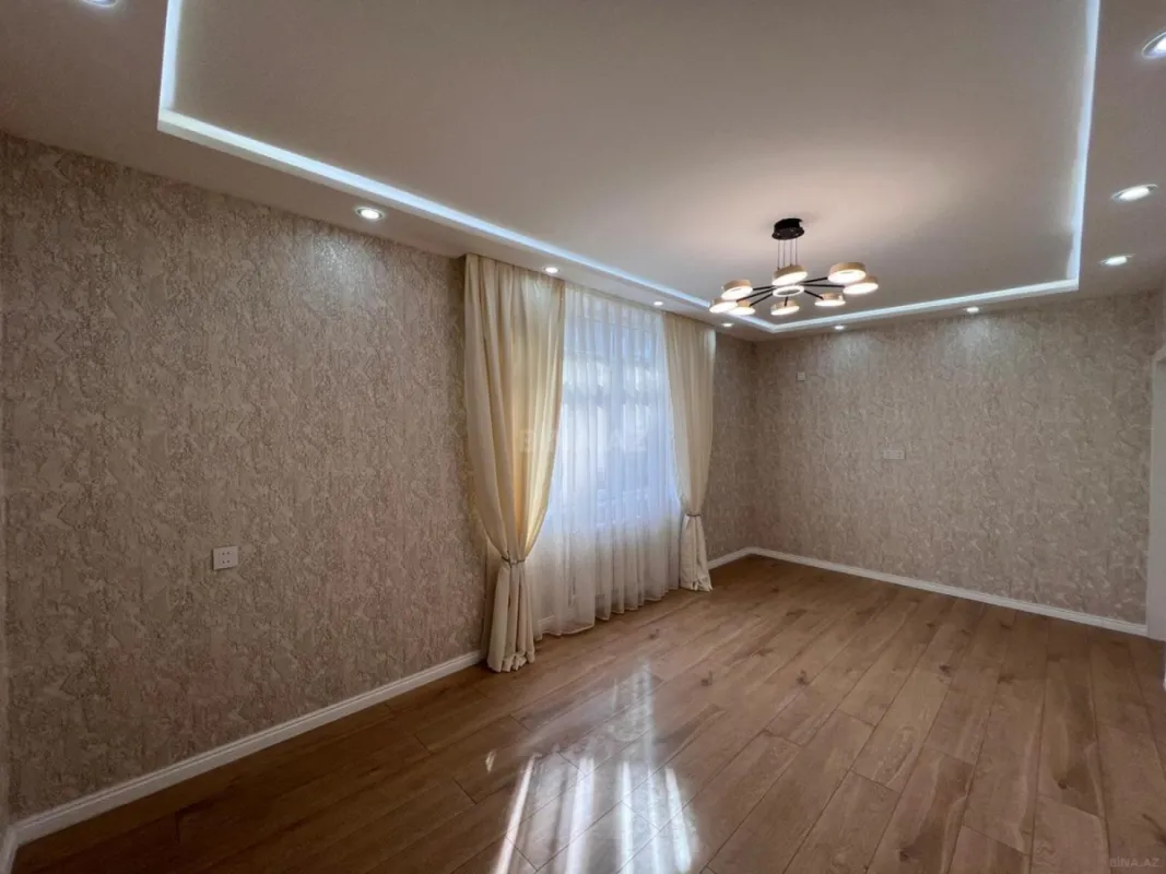 Satılır 2 otaqlı mənzil 65 m²