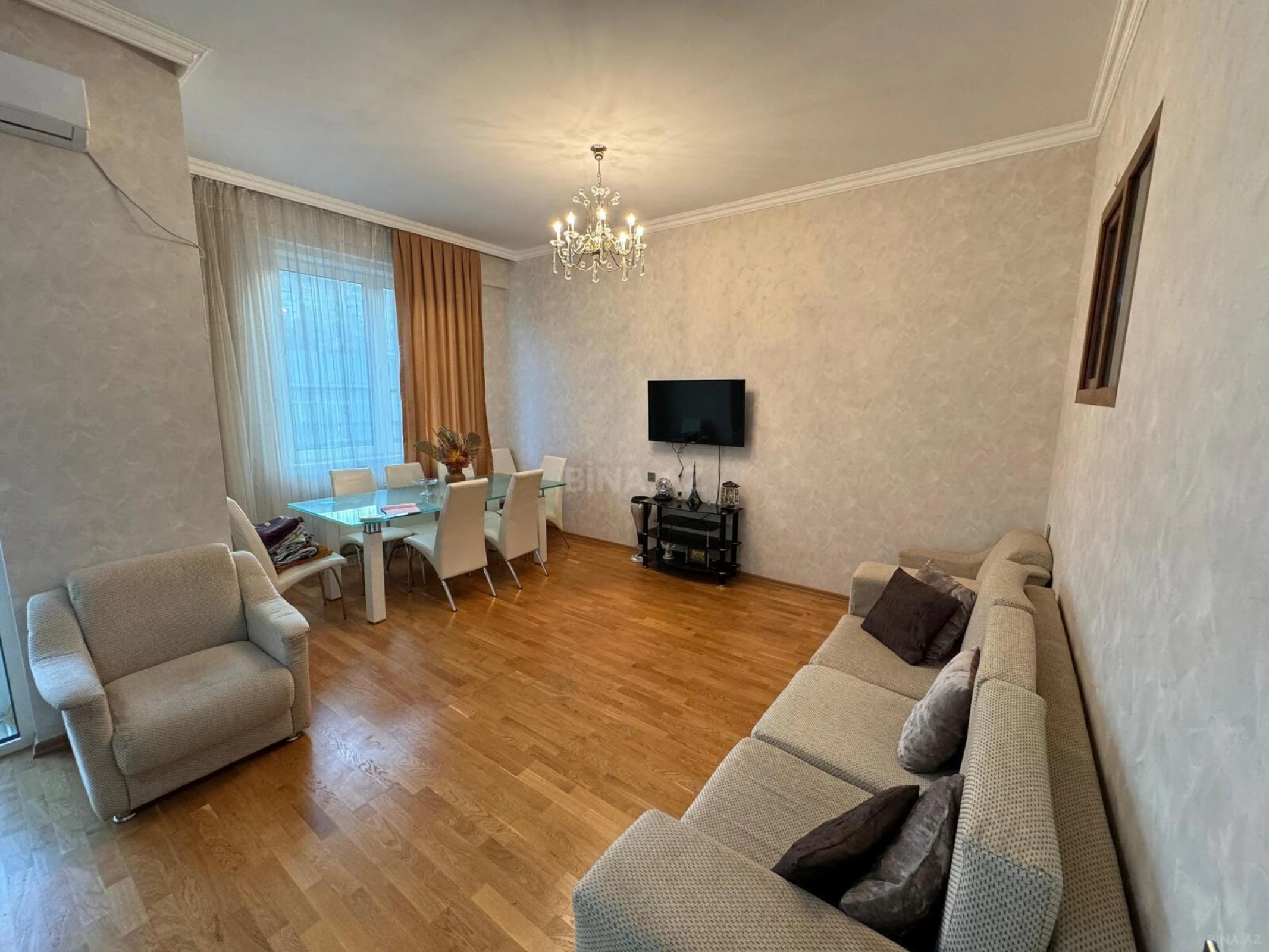 Kirayə verilir 2 otaqlı mənzil 60 m²
