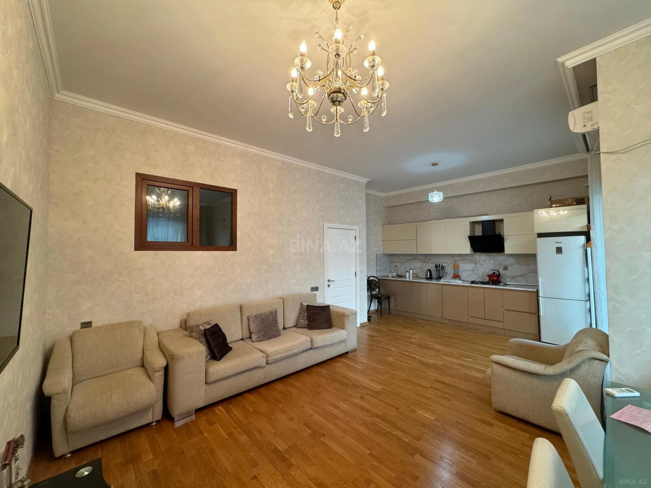 Kirayə verilir 2 otaqlı mənzil 60 m²