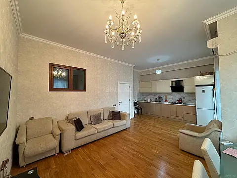 Kirayə verilir 2 otaqlı mənzil 60 m²