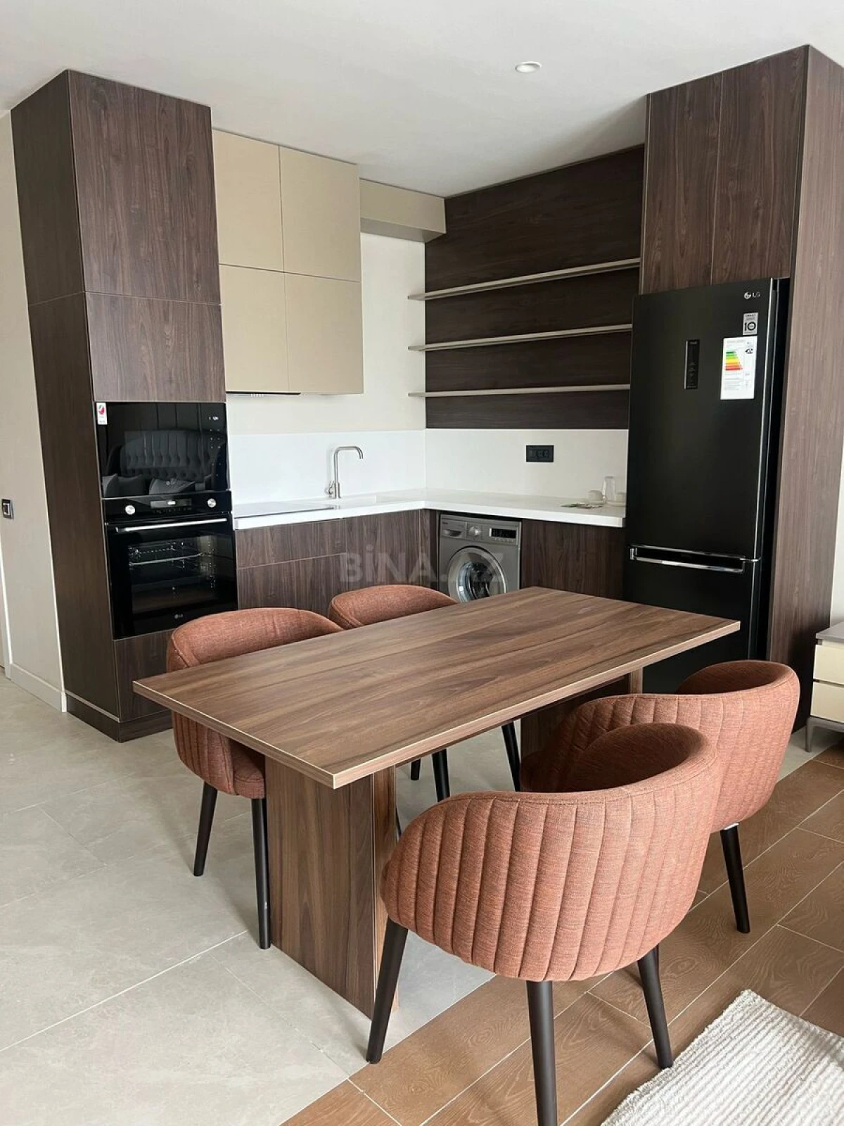 Satılır 1 otaqlı mənzil 58 m²