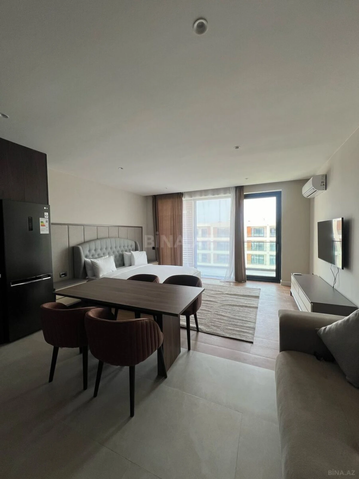 Satılır 1 otaqlı mənzil 58 m²