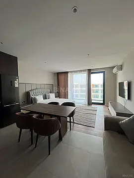 Satılır 1 otaqlı mənzil 58 m²