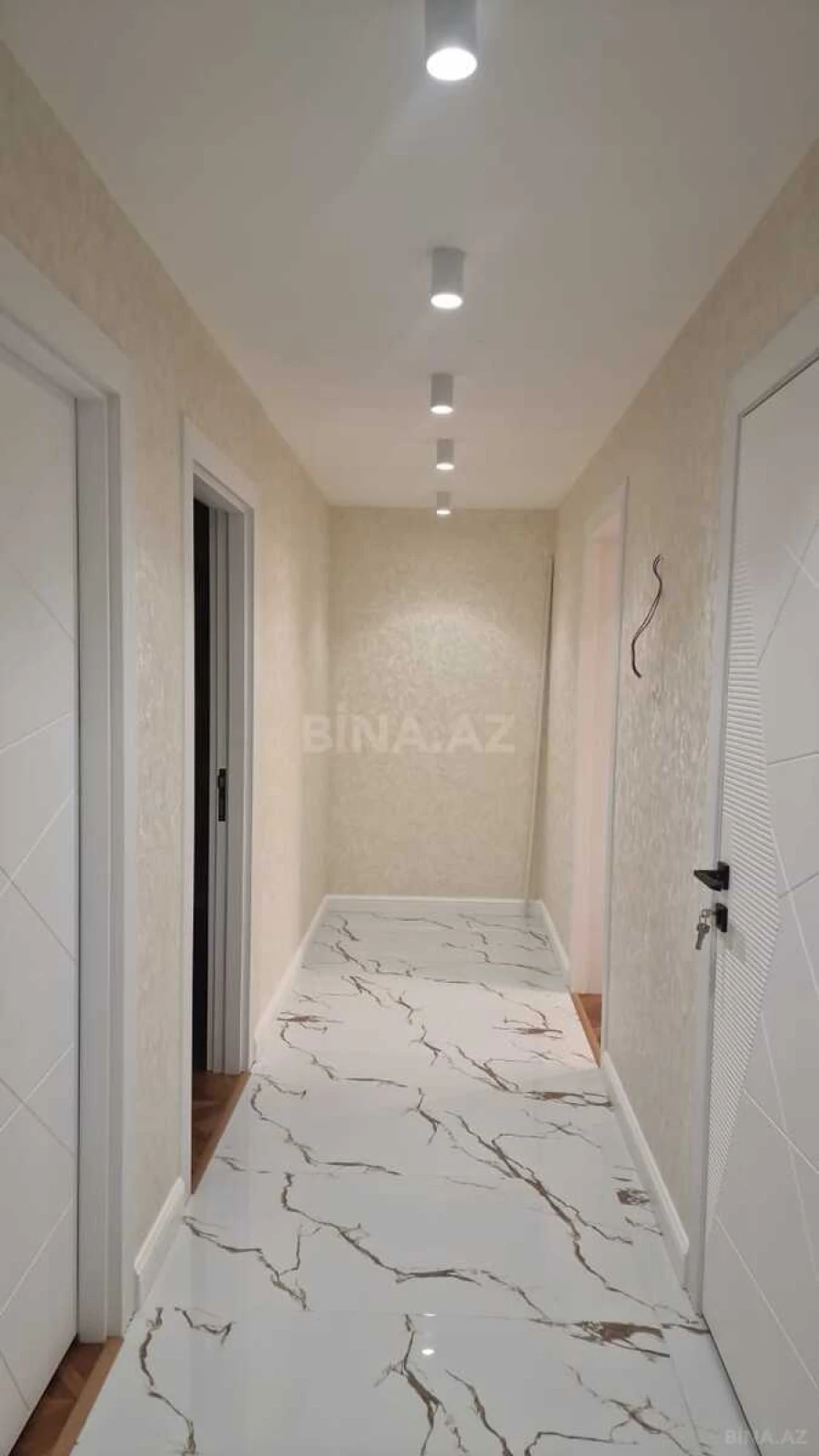 Satılır 3 otaqlı mənzil 75 m²
