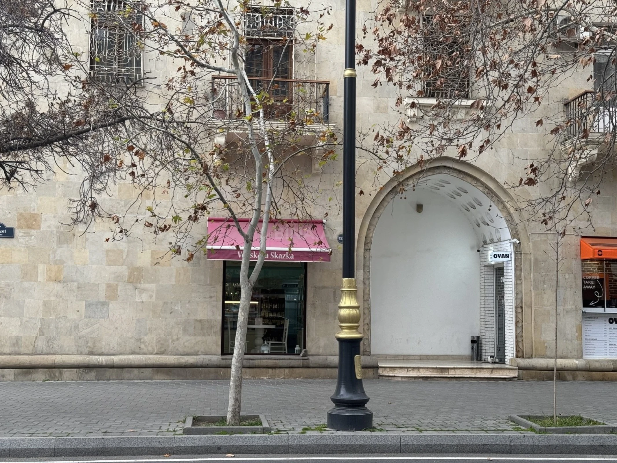 Satılır obyekt 100 m²