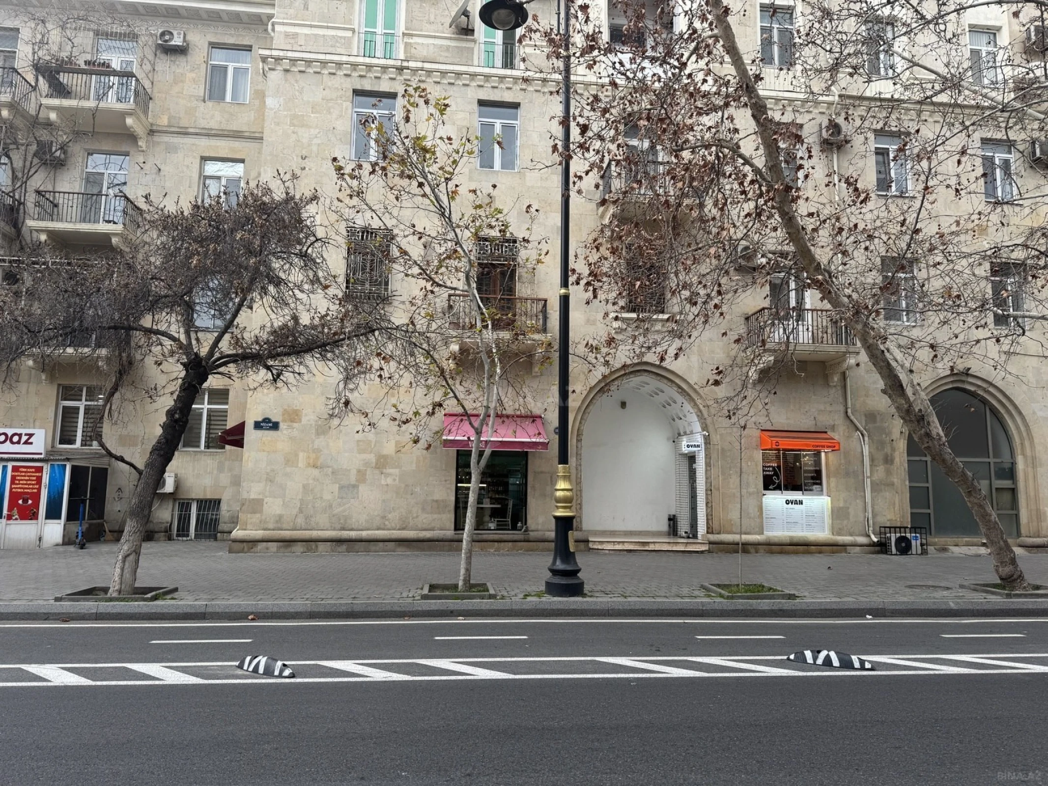 Satılır obyekt 100 m²