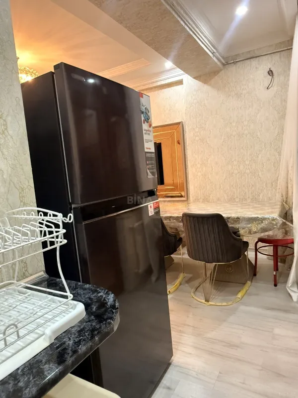 Kirayə verilir 2 otaqlı mənzil 75 m²