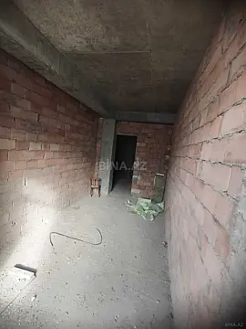 Satılır 4 otaqlı mənzil 205 m²