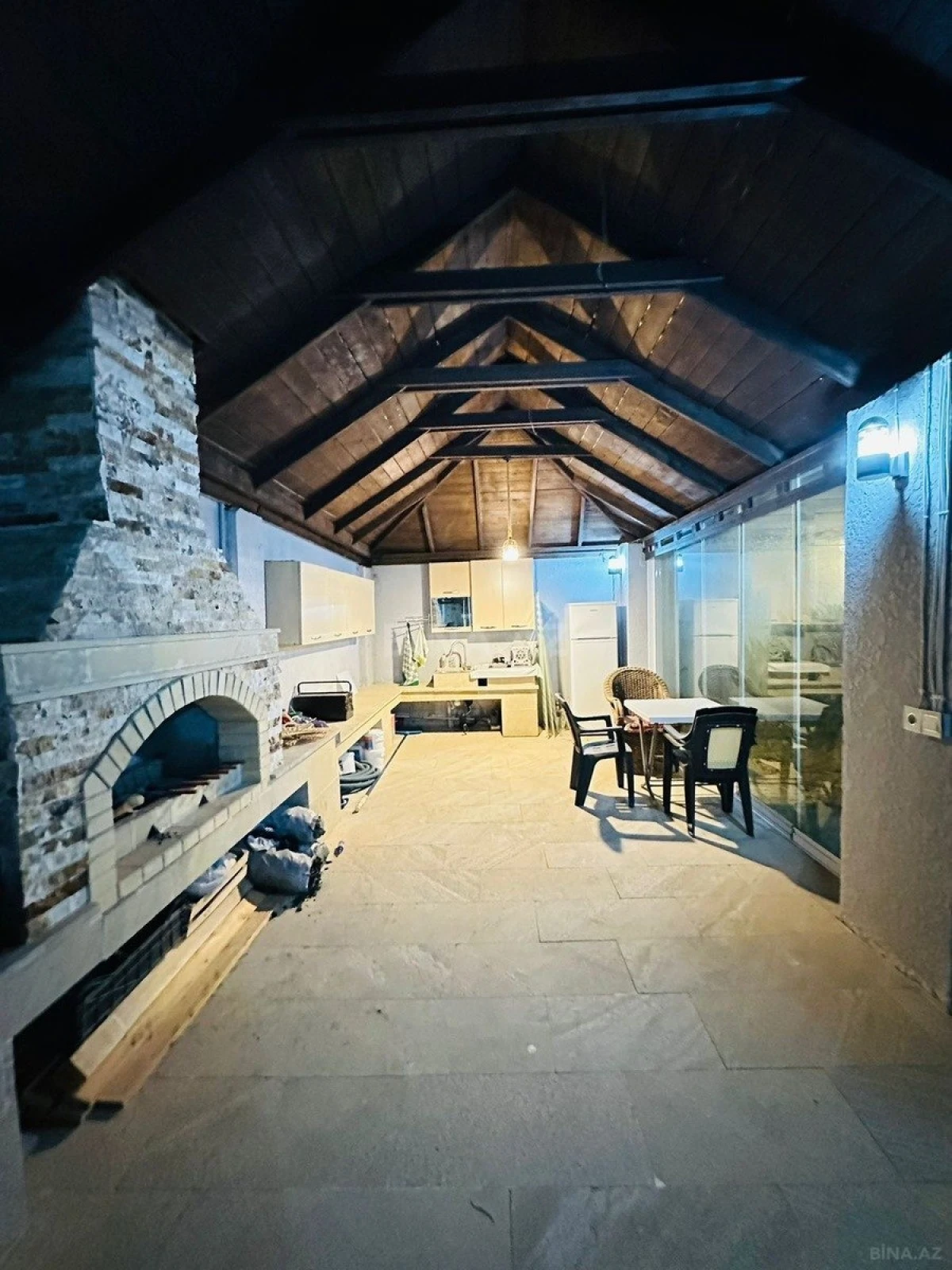 Kirayə verilir 4 otaqlı həyət evi 240 m²