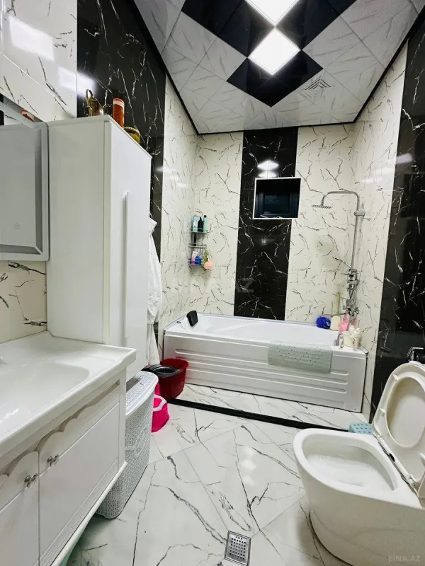 Kirayə verilir 4 otaqlı həyət evi 240 m²