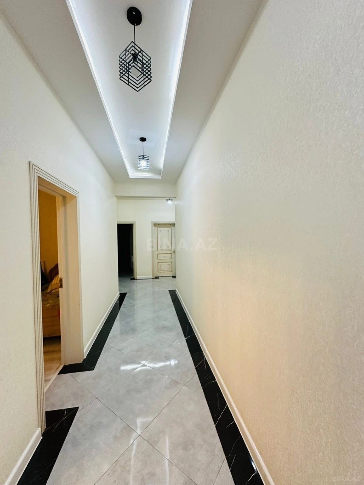 Kirayə verilir 4 otaqlı həyət evi 240 m²