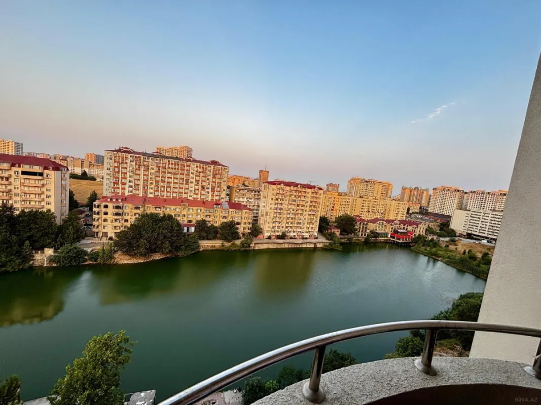 Satılır 3 otaqlı mənzil 167.7 m²