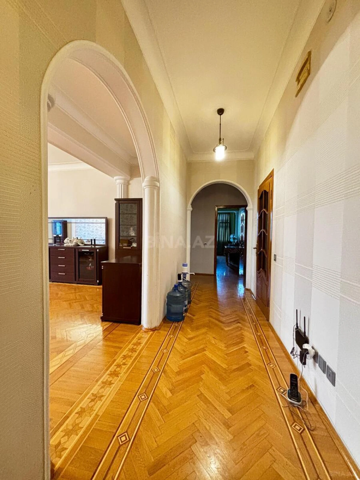 Satılır 3 otaqlı mənzil 167.7 m²