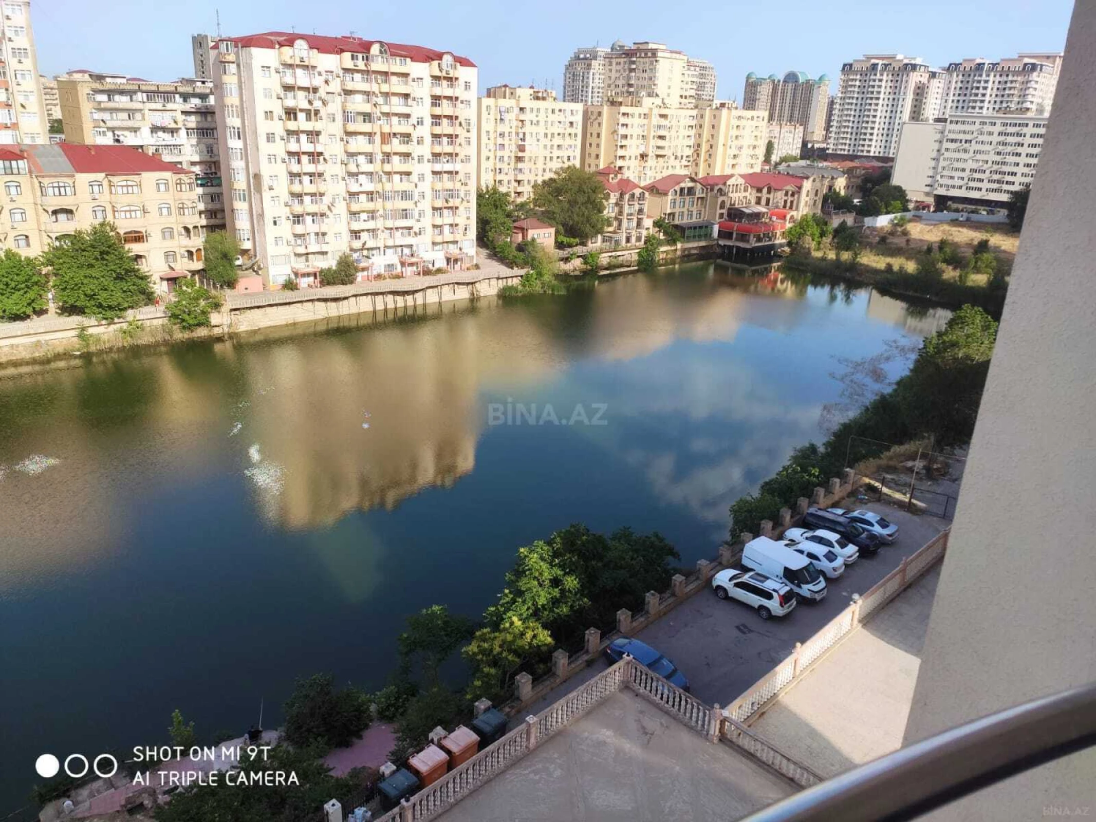Satılır 3 otaqlı mənzil 167.7 m²