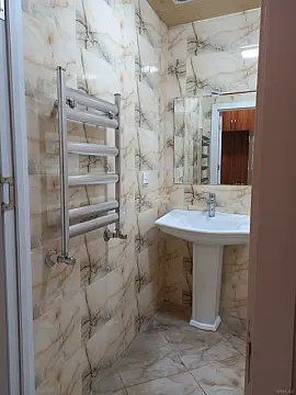 Kirayə verilir 2 otaqlı mənzil 80 m²