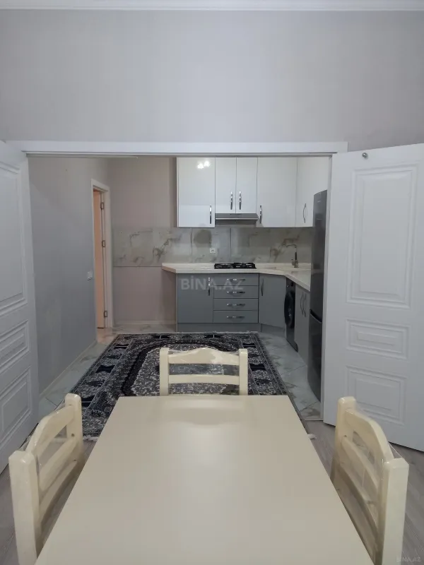 Kirayə verilir 2 otaqlı mənzil 80 m²