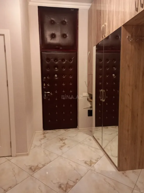 Kirayə verilir 2 otaqlı mənzil 80 m²