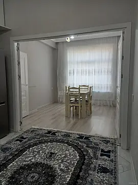 Kirayə verilir 2 otaqlı mənzil 80 m²