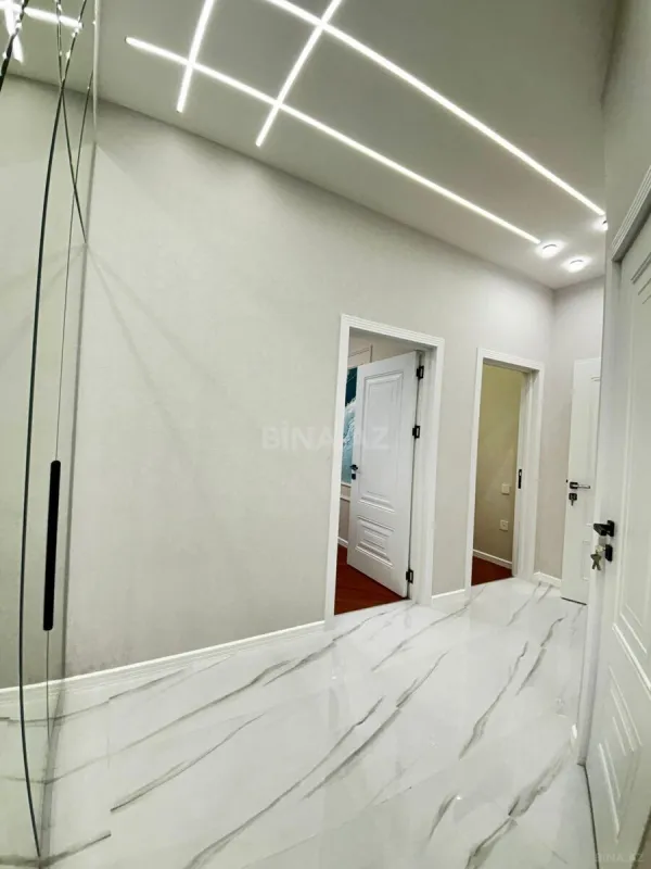Satılır 2 otaqlı mənzil 70 m²