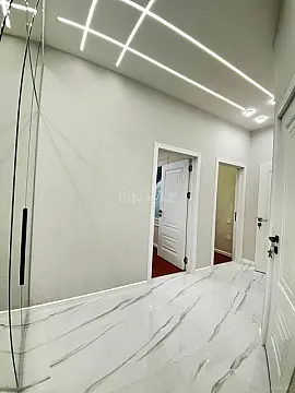 Satılır 2 otaqlı mənzil 70 m²