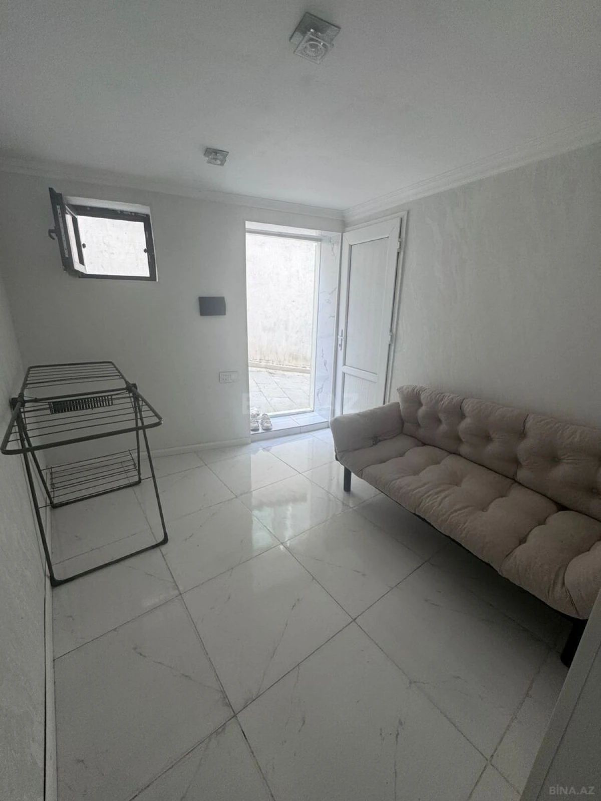 Kirayə verilir 2 otaqlı həyət evi 75 m²
