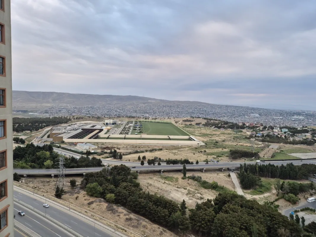 Satılır 3 otaqlı mənzil 115 m²