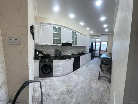 Satılır 3 otaqlı mənzil 115 m²