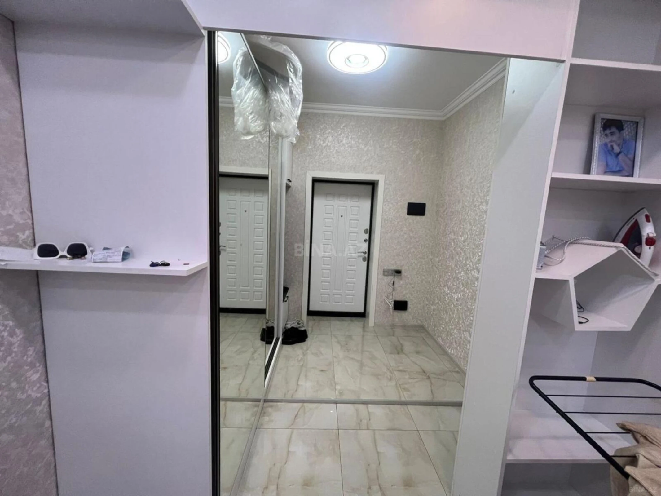 Satılır 3 otaqlı mənzil 115 m²