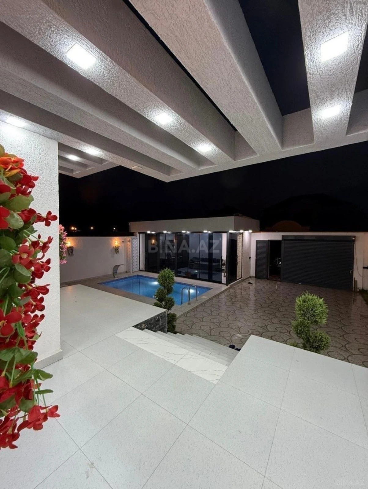 Kirayə verilir 4 otaqlı həyət evi 240 m²