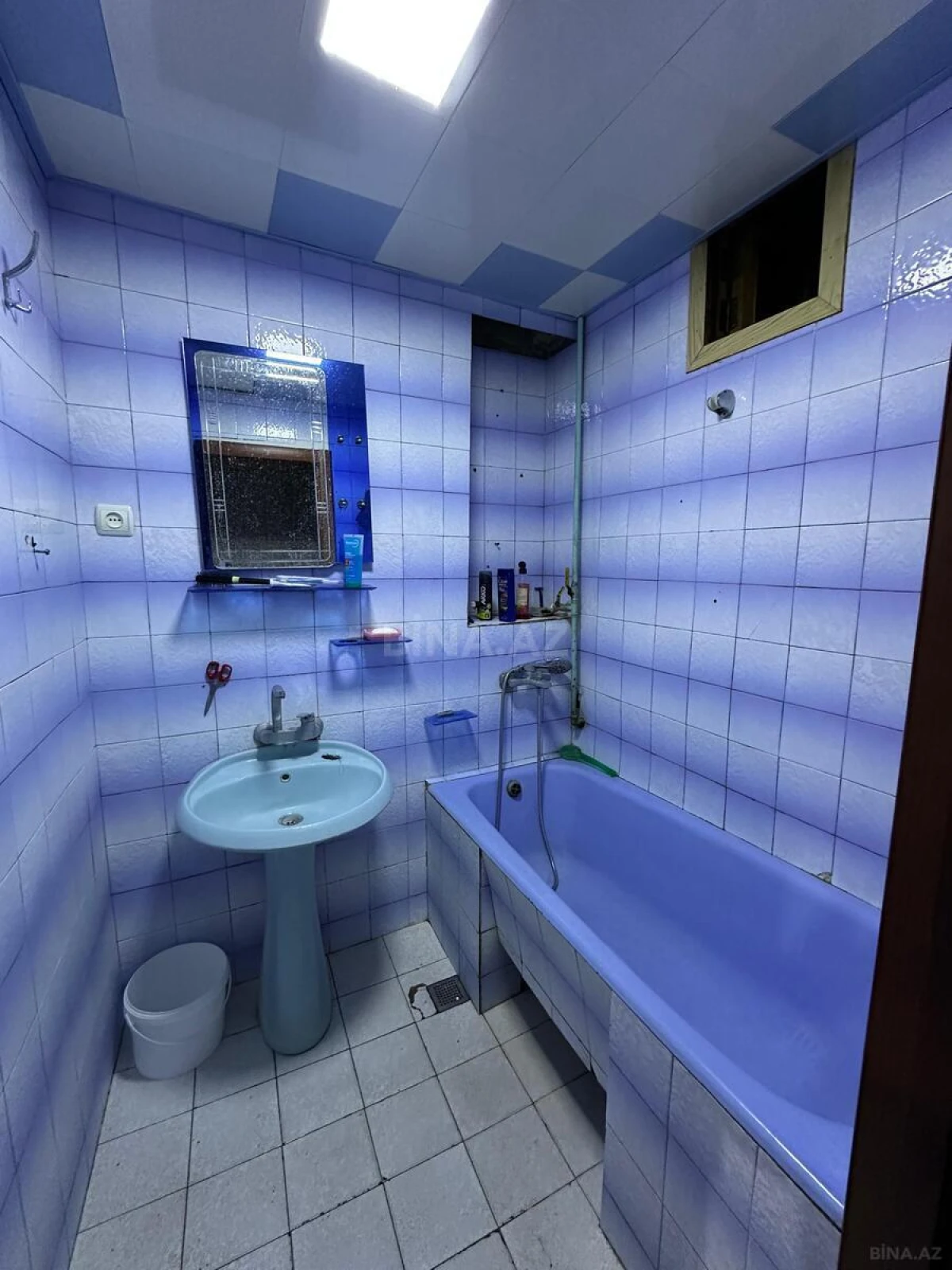 Kirayə verilir 4 otaqlı mənzil 110 m²