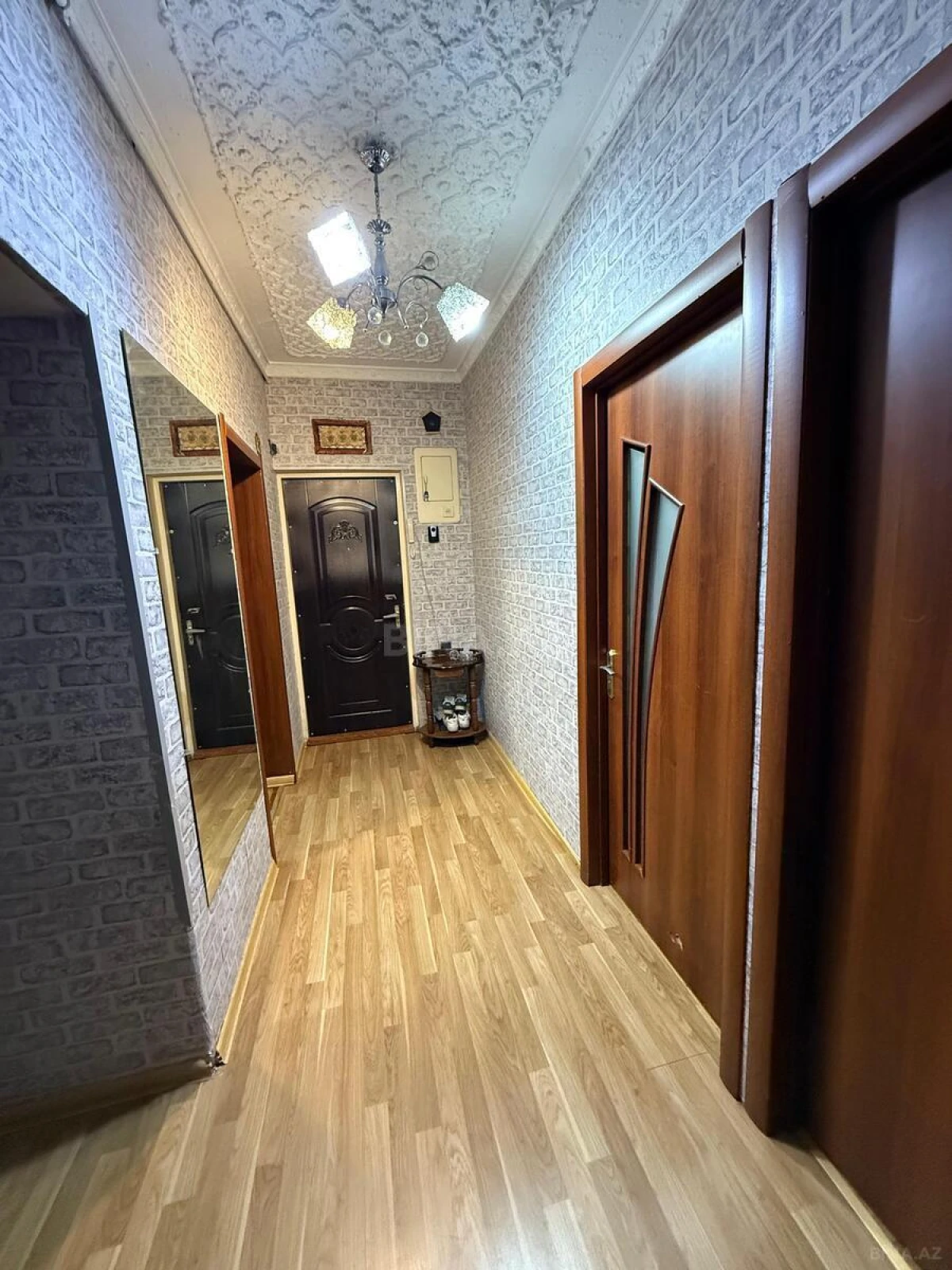 Kirayə verilir 4 otaqlı mənzil 110 m²