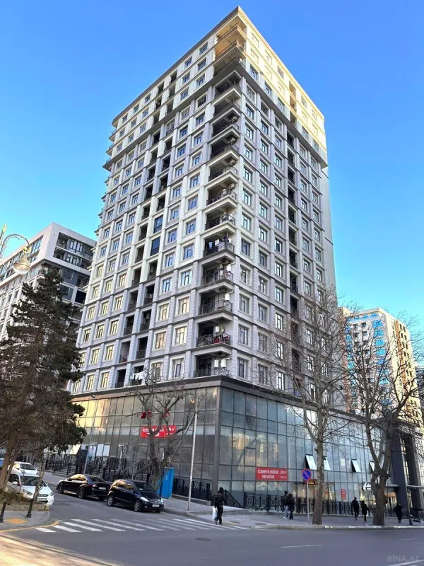 Satılır 3 otaqlı mənzil 109 m²