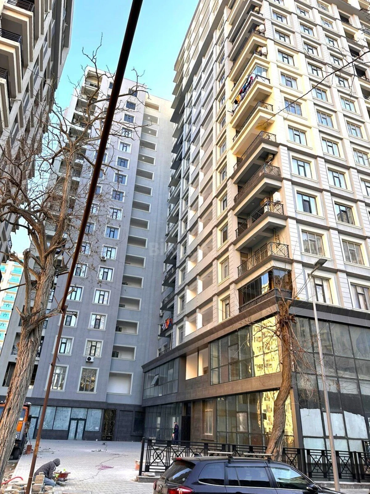 Satılır 3 otaqlı mənzil 109 m²
