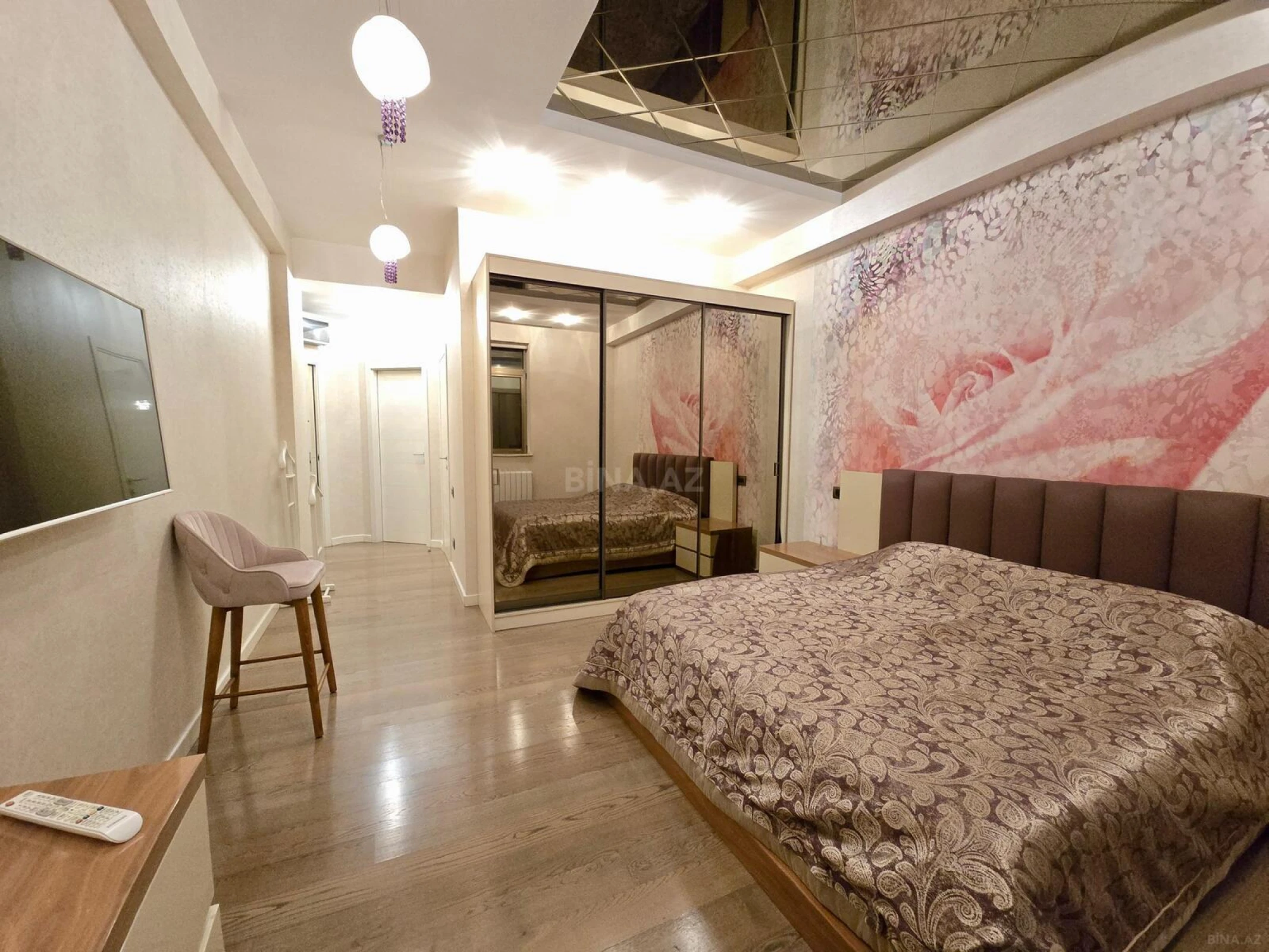 Satılır 4 otaqlı mənzil 170.7 m²