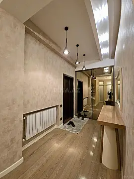 Satılır 4 otaqlı mənzil 170.7 m²