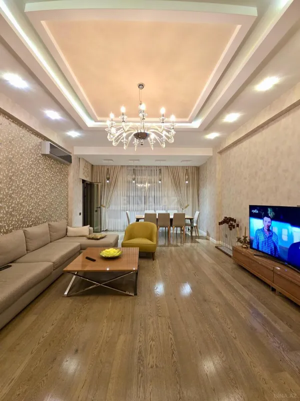 Satılır 4 otaqlı mənzil 170.7 m²