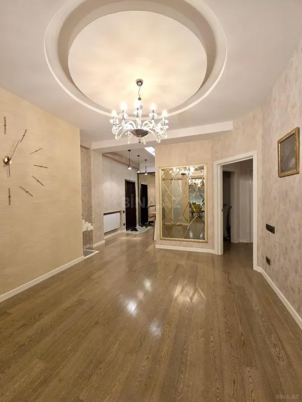Satılır 4 otaqlı mənzil 170.7 m²